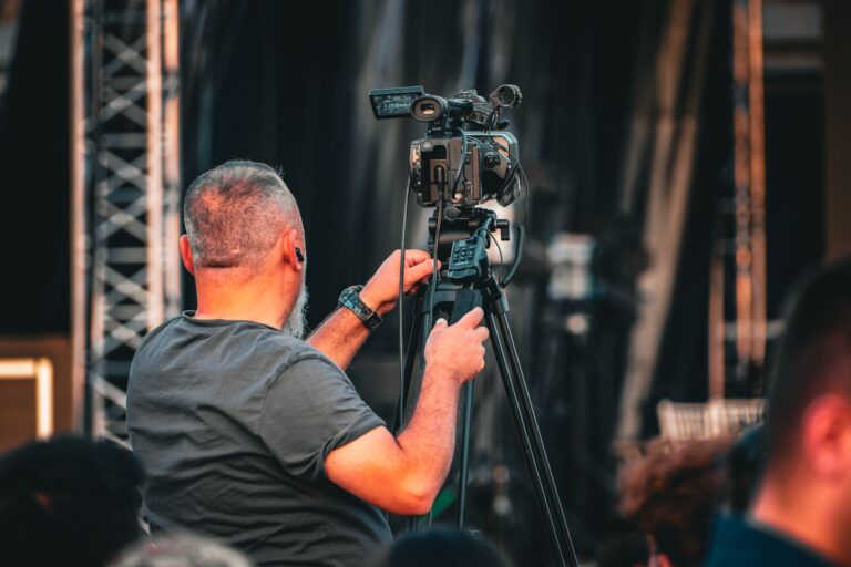Qui est le directeur de la photographie derrière vos séries TV préférées ?